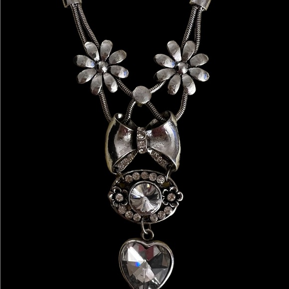 GORGEOUS SILVER BLING NECKLACE - Picture 4 of 7